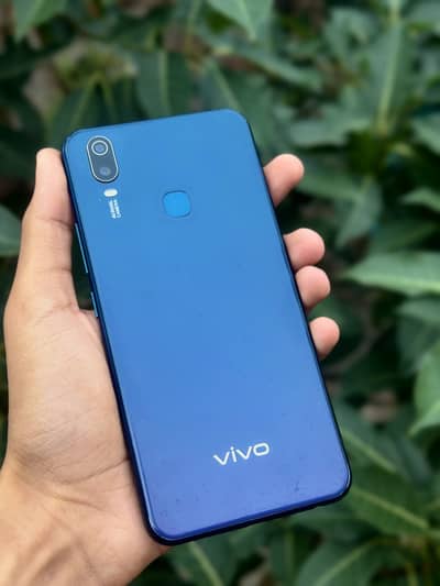 VIVO Y11