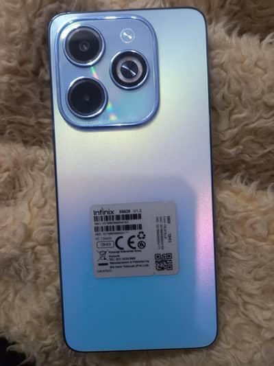 Infinix Hot 40i 8GB RAM / 128GB Storage Complete Box