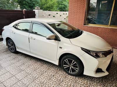 Toyota Corolla Altis X 1.6 6-Speed Manual 2022