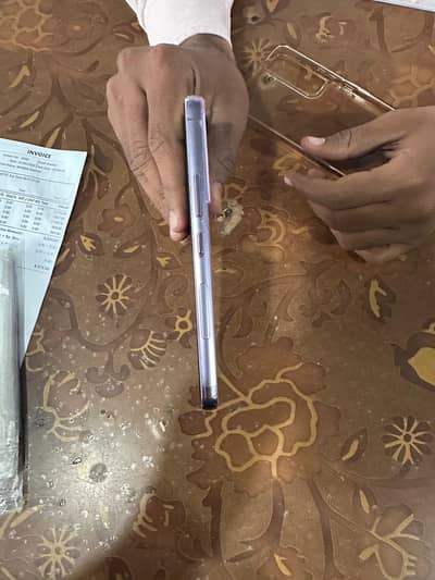 Samsung S22 argent  for sale