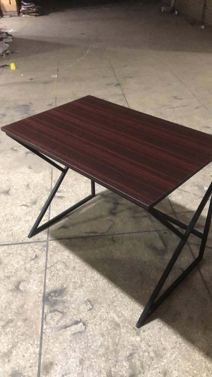 computer table / workstation / laptop table / study table 16