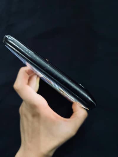 All okay just front mirror crack change in just 1 k