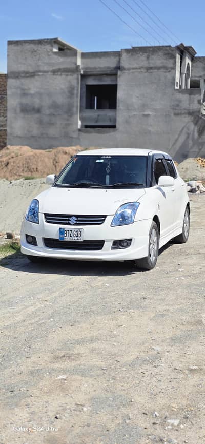 suzuki swift dlx 1.3. the price is final. back fenders 1 door slightly