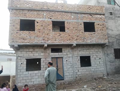 1.5 marly corner house for sale.