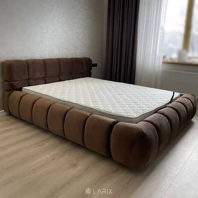 Double bed / bed set / wooden bed / bed / Furniture / King size bed