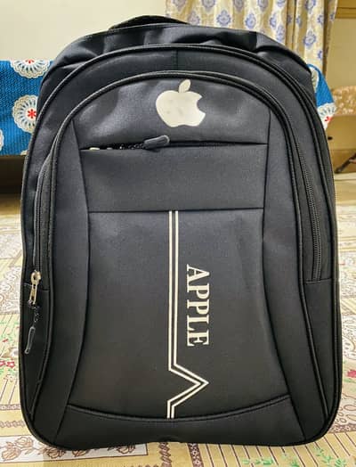 Apple logo school Bag for sale Top Quality . New ha bilkul .