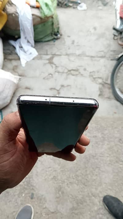 6 128 gb /cp I'd/    condition 10 by 9