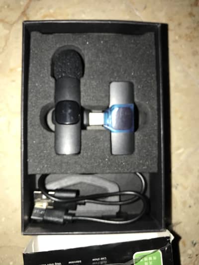 ICON K8 Wireless Microphone