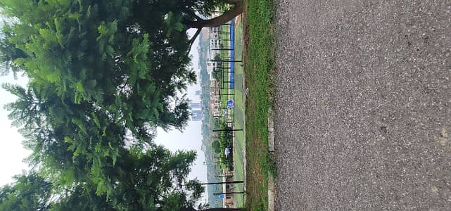 18 Marla Top Heighted, Level and Gauranteed Solid Land plot on main double road for sale. Dem 3.75 Crore Negotiable.