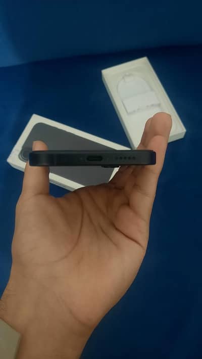 10/10 Iphone 16 urgent for sale