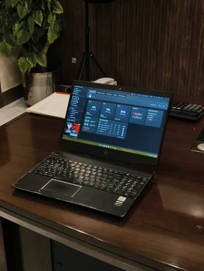 HP omen 15 1660Ti 1TB HDD 256 SSD