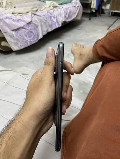 dual sim pta proved hai 8/128 hai