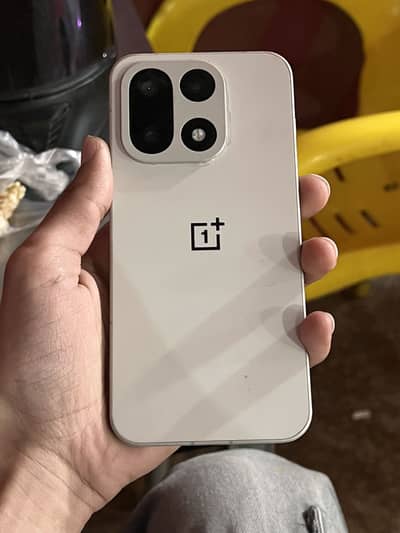 One Plus 15 (512gb storage ,24gb ram) Brand New