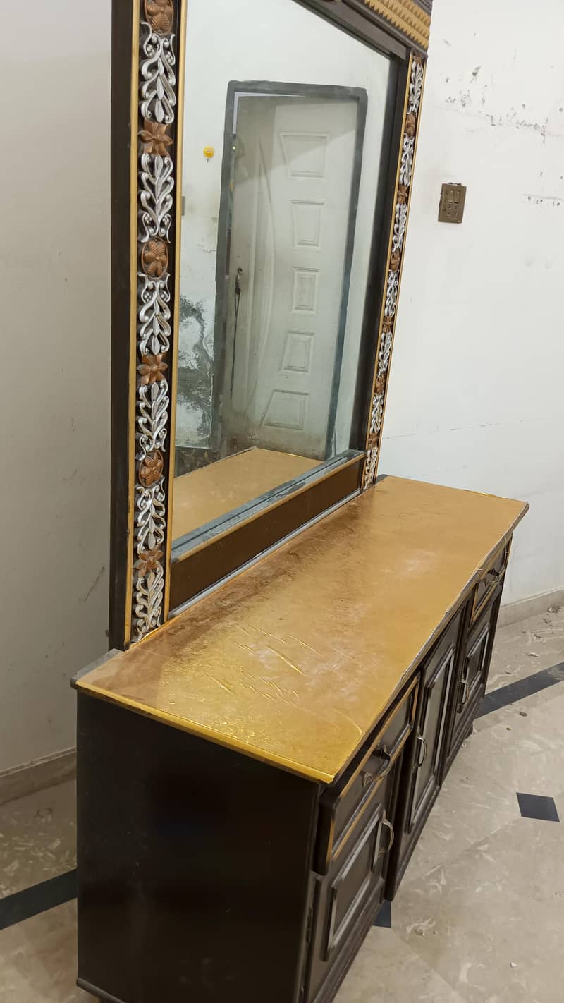 Dressing Table 2