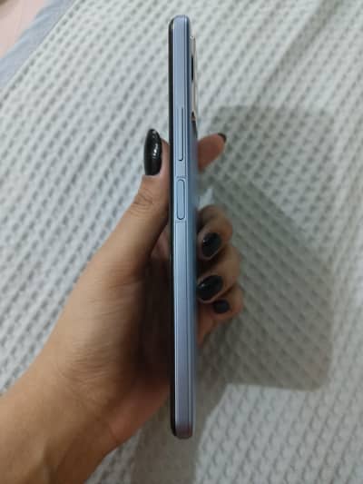 Vivo Y33s Ram 8+4 Rom 128 Gb