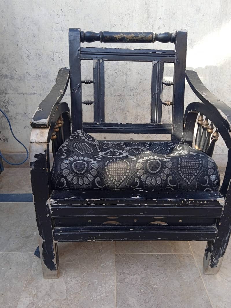 Bed Sofa and Dressing table 4