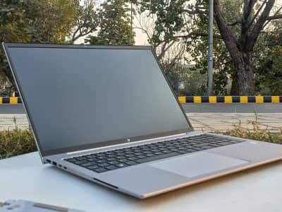 Hp Zbook FireFly G10 Core i7 13th gen | 16" inch Screen | Brand New