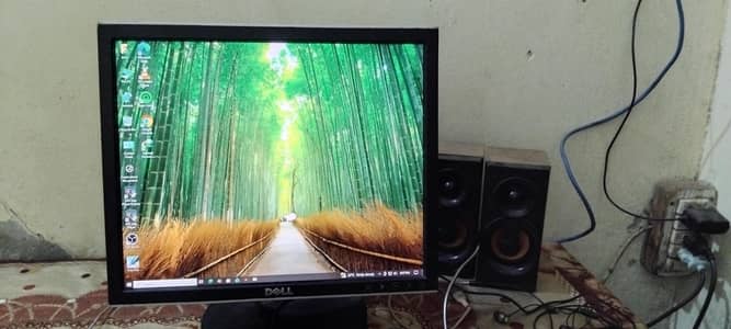 19 inch ki LCD ha