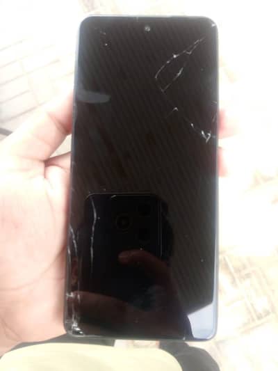 Infinix Hot 30 Urgent Sale – Working 100% (Glass Crack)