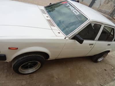 Toyota Corolla GL (1982) KE70