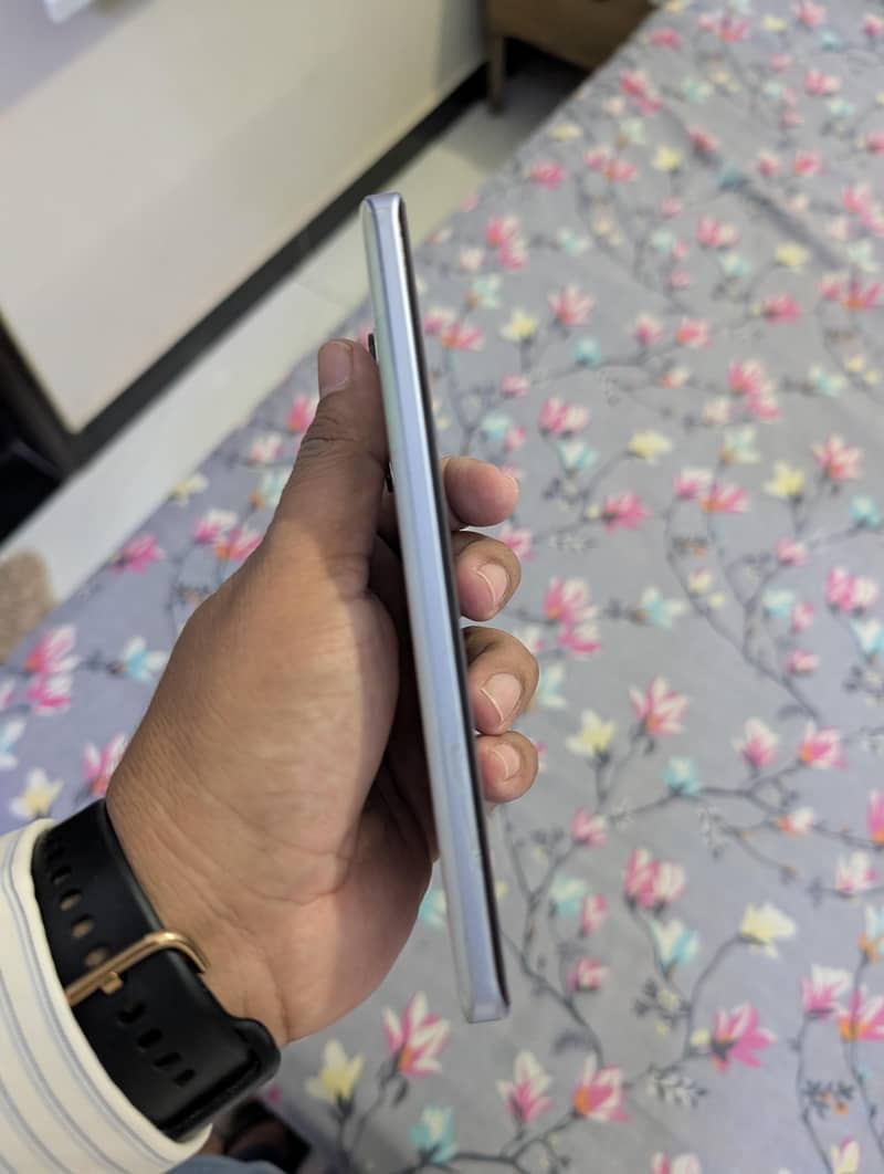 Redmi Note 13 pro  plus 5G 1