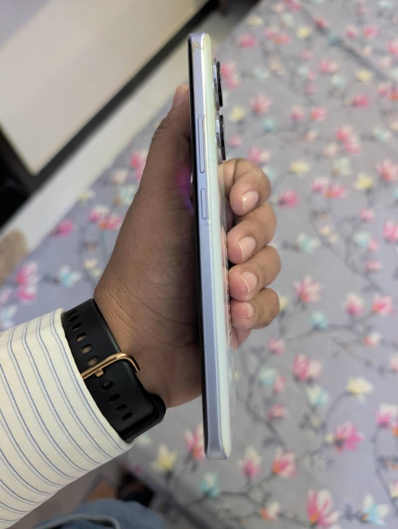 Redmi Note 13 pro  plus 5G 2