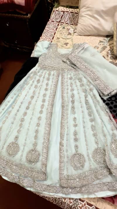 Trendy woman dress (perfect for functions)