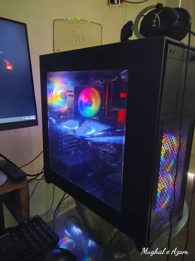 4k gaming and streaming pc setup i7 9700k z390 with box gaming pc