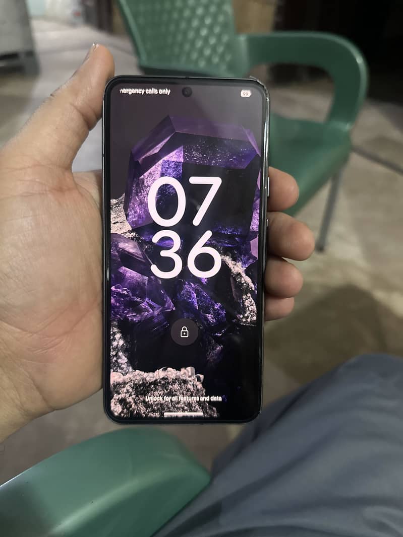Google pixel 8 9
