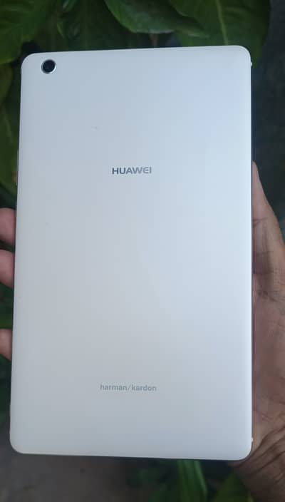 Huawei MediaPad M3 Lite S Tablet { 2 GB Ram. 16 GB Rom. 8. " Dislay }