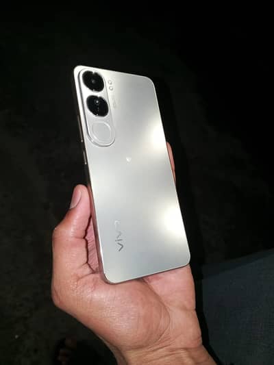 vivo y200