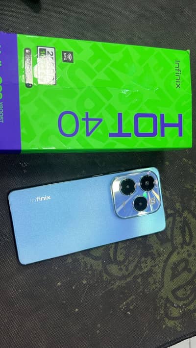 Infinix hot 40 10/10 with box and everything