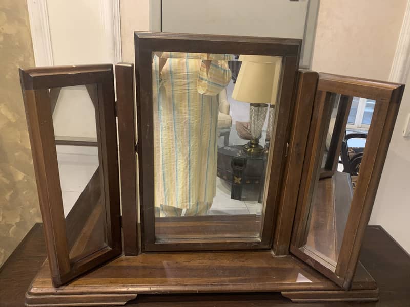 Mirror without table 0