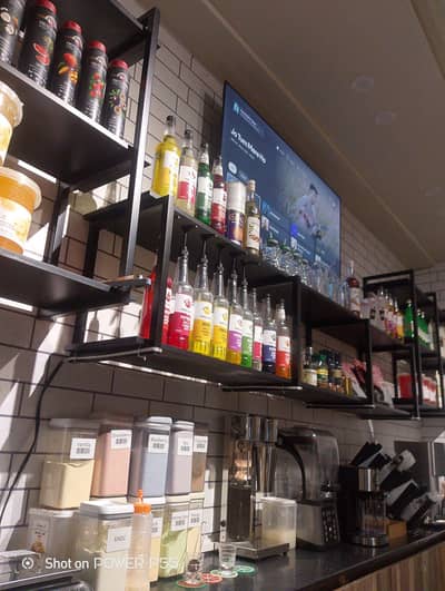 Need a coffee shop employee