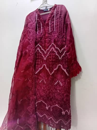 Sadabahar 2 piece suit| Maroon color | Good condition
