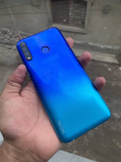 Tecno Spark 4