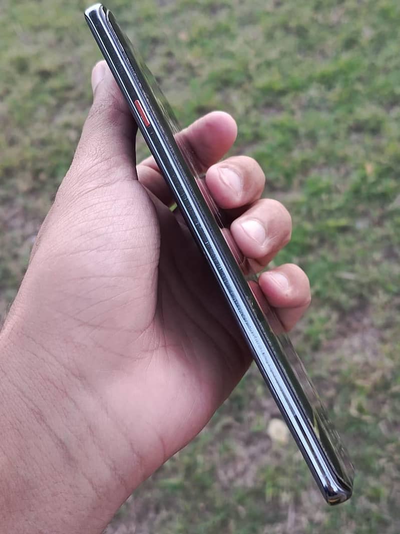 tecno camon 40 pro 4
