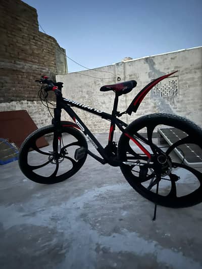 new Mountain bike 26 Excellent condition
