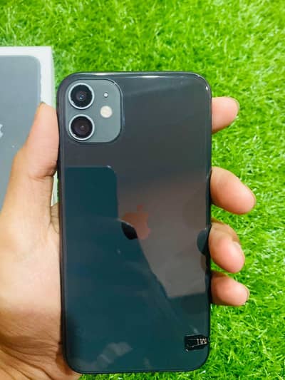 iPhone 11 64GB Non-PTA – 10/10 Condition | With Box Available