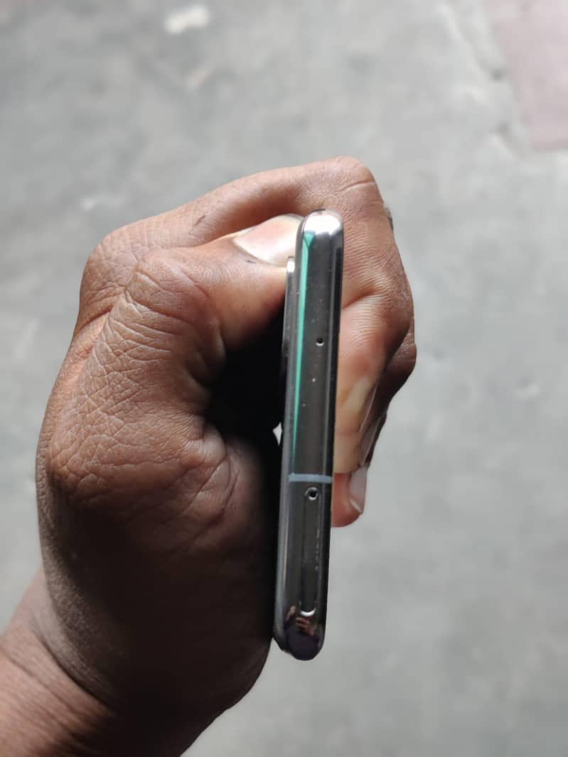 mobile complete name?? 6