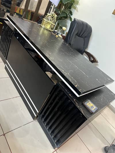 Officially Executive table for sale