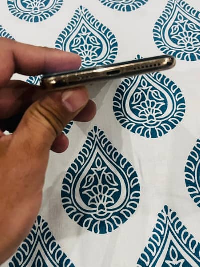 Iphone Xsmax (Pta Approved]