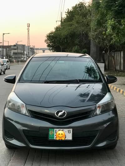 Toyota Vitz 1.0 Model 2011 In Original Condition. .