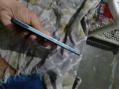 Infinix hot 40i 8 128Gb official pta approved