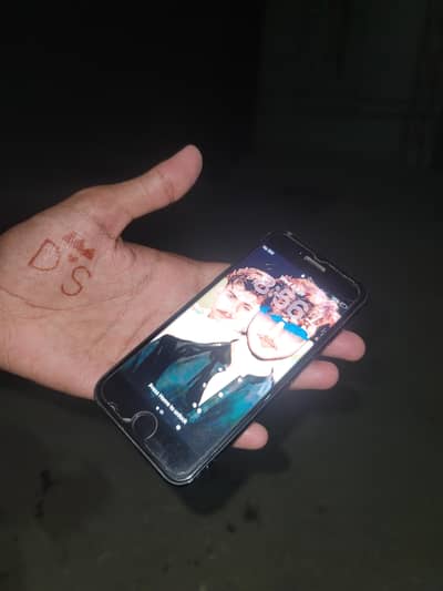 Iphone Se 3rd Generation 2022 64gb 10/9 condition.