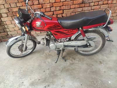 Honda cd 70  lush condition