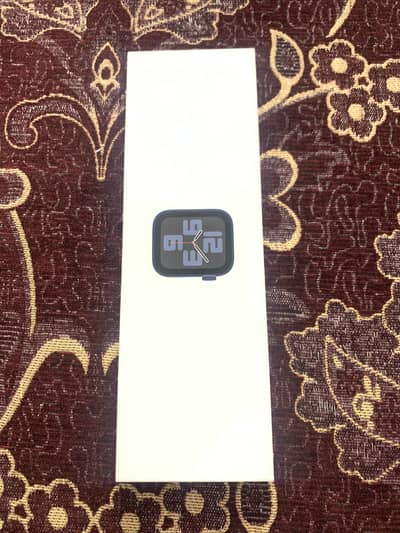 Apple Watch SE (2nd Gen) 44mm - Midnight Aluminium - GPS - M/L