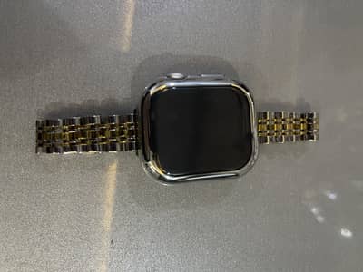 Apple Watch Series 10 46 mm with accessories