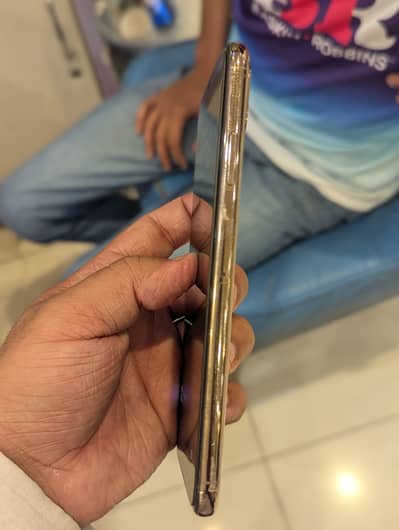 I phone Xs Max Non PTA Factory unlock  78% Bet-try Health All ok