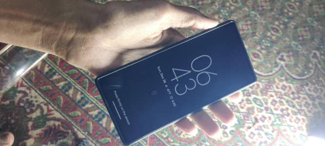 Google pixel 6A almost new construction 10/10 no minutes scratch